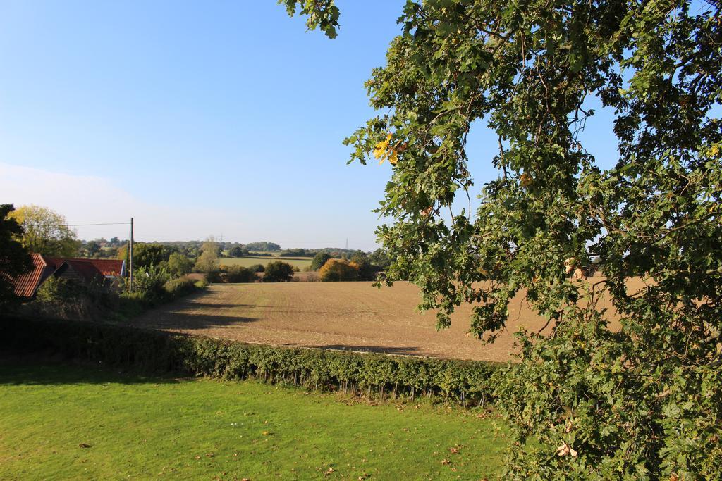 Oakwrights Apartment Terling Exterior foto